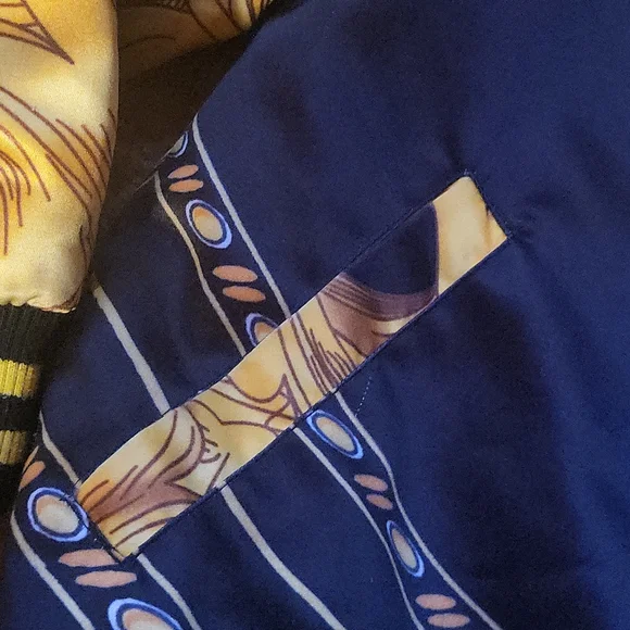 XL Versace - Picture 5 of 6